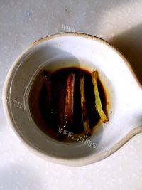 美味的葱油拌面做法图解8)