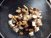 香菇排骨焖饭的做法图解三
