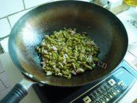 易做的酸豆角炒肉末