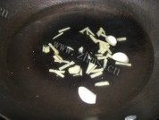 美味的水煮明虾做法图解3)