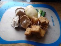家常香菇豆泡炒土豆片做法图解1)