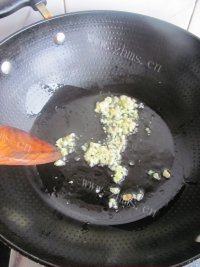 自己做的菠萝炒年糕做法图解3)