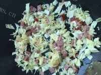 鸡蛋火腿炒饭做法图解3)