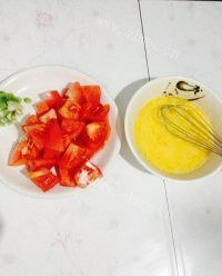 美味番茄汤切面做法图解2)