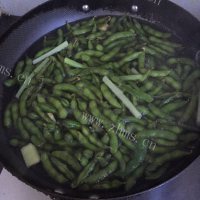 好吃的水煮毛豆做法图解2)