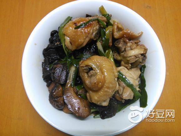 香菇木耳鸡腿