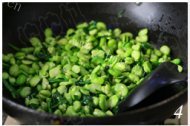 好吃的韭菜炒蚕豆做法图解4)