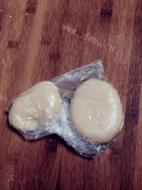自制枣泥菊花酥做法图解2)