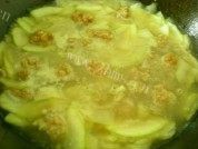 美味的冬瓜羊肉丸子汤做法图解5)
