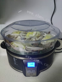 美味的清蒸海蟹做法图解5)