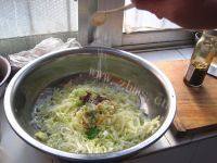 凉拌白菜心自制做法图解9)