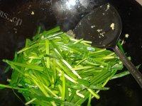 「DIY美食」韭菜炒鸡蛋做法图解7)