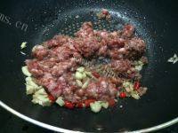 家常菜酸豆角炒肉末做法图解4)