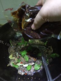 家常菜爆炒猪心做法图解7)