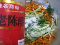 滋补的凉拌虫草花做法图解7)