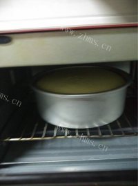 诱人的八寸戚风蛋糕做法图解19)