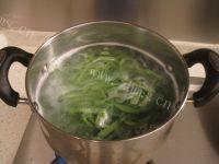 自制菠菜面