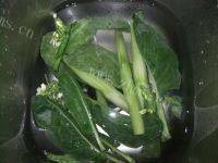 五花肉炒芥兰做法图解2)