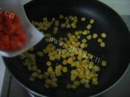 好吃的松仁玉米做法图解3)