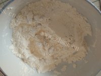 情侣小吃葡萄干酥粒麦芬做法图解2)