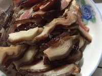 好吃的高粱粑粑炒腊肉做法图解6)