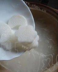 山药萝卜粥做法图解2)