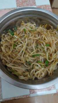 家常菜醋溜绿豆芽
