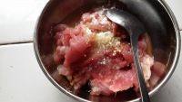家常菜番茄炒肉做法图解3)