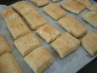 芝麻咸酥小饼做法图解8)