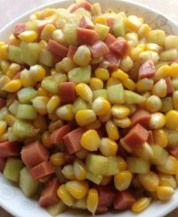 家常菜火腿炒玉米