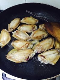 可口的椒盐鸡翅做法图解2)
