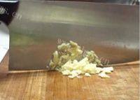 芹菜叶蛋炒饭做法图解3)