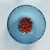 诱人的香菇炖鸡汤做法图解8)