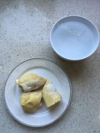 冷饮麦片榴莲冰沙做法图解1)