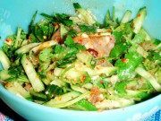 美味的黄瓜海拌蜇皮