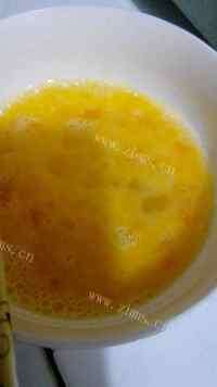 自制虾皮鸡蛋菠菜汤做法图解2)
