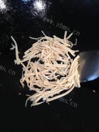 口感丰厚的炒三丝做法图解9)