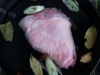 美味的扒肘子做法图解3)