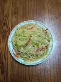 家常菜酸辣土豆丝