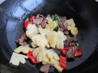 家常菜菠萝炒牛肉做法图解12)