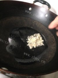蒜香浇汁蒜粒青菜苔做法图解7)
