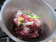 「营养美食」红烧牛肉做法图解4)