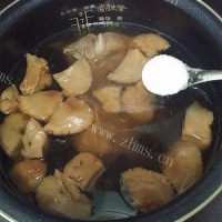 猴头菇猪骨汤的做法图解十一