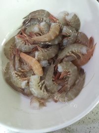 美味的凤尾虾做法图解1)