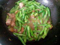 绿色食物之豆角焖面做法图解6)