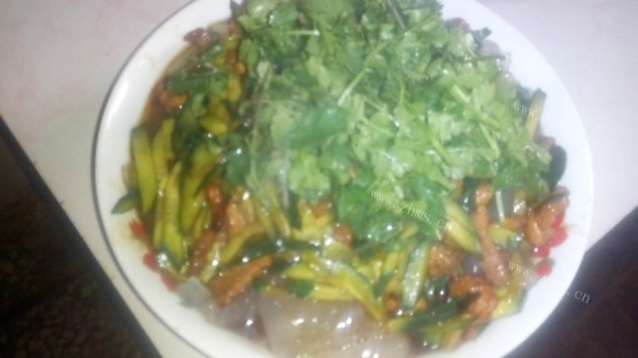 十分可口的肉丝拉皮