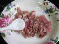 营养丰富春笋炒肉片做法图解2)