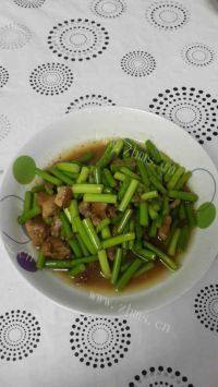 家常菜蒜苔炒肉