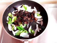 炒豆卷做法图解4)