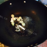 家常菜青椒榨菜肉丝做法图解2)